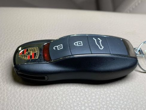 Certified 2026 Porsche Macan S AWD/4WD image 47