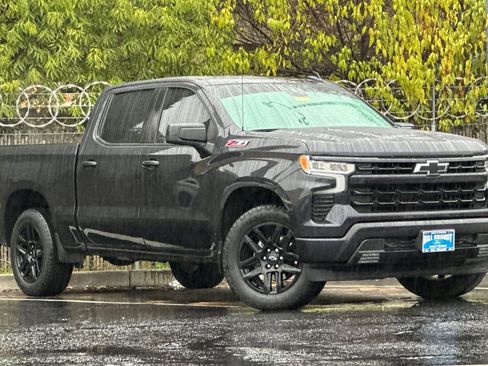 Used 2022 Chevrolet Silverado 1500 RST w/ Z71 Off-Road Package image 2