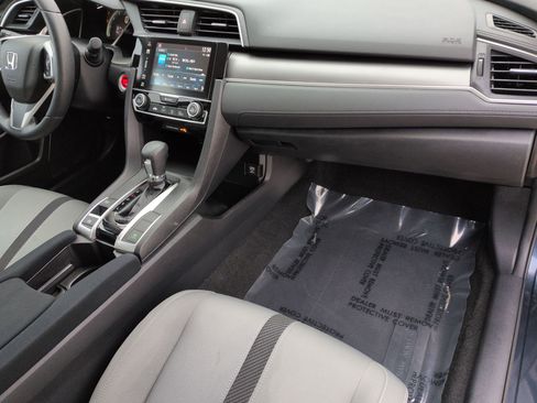 Certified 2018 Honda Civic EX image 29