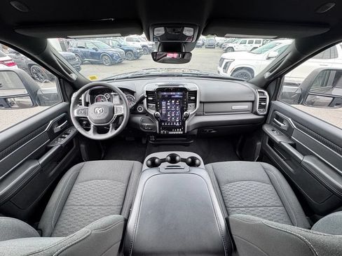 Used 2025 RAM 2500 Big Horn AWD/4WD image 25