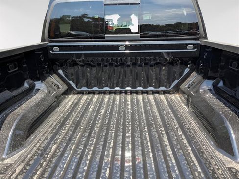 New 2026 GMC Canyon Elevation w/ Convenience Package image 6