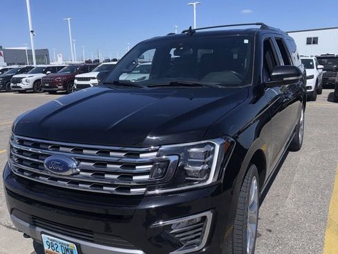 Used 2019 Ford Expedition Max Limited w/ Equipment Group 302A AWD/4WD image 4