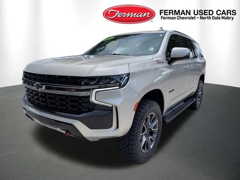 Used 2021 Chevrolet Tahoe Z71 w/ Luxury Package AWD/4WD image 9