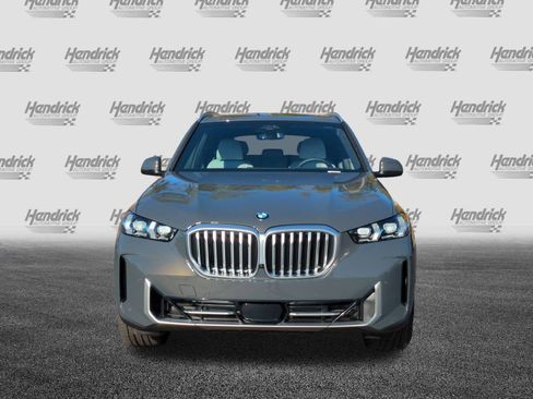 Used 2026 BMW X5 xDrive40i AWD/4WD image 3