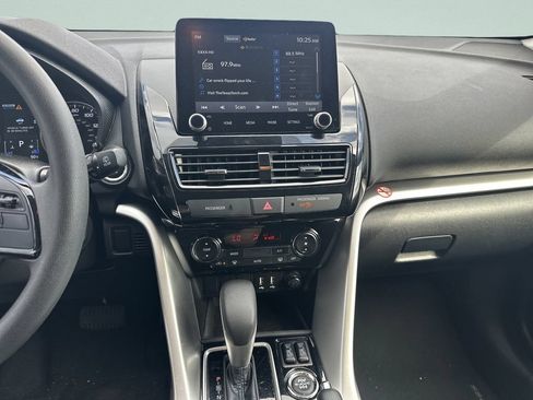 Used 2025 Mitsubishi Eclipse Cross LE AWD/4WD image 16