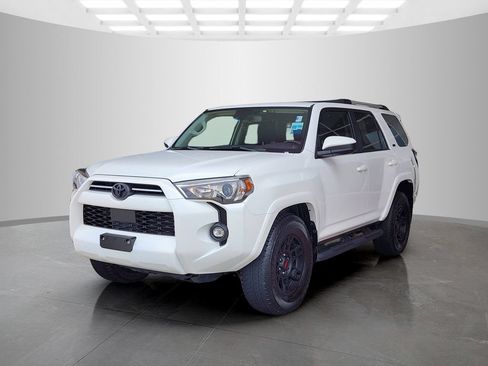 Used 2024 Toyota 4Runner SR5 RWD image 9