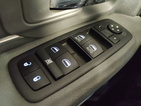Used 2016 RAM 1500 Big Horn RWD image 27