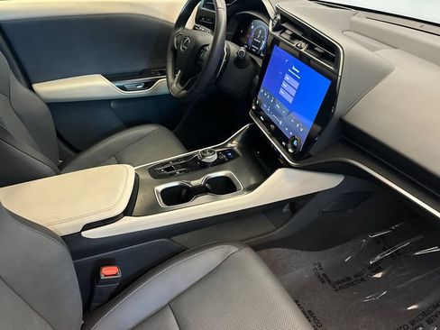 Certified 2023 Lexus RZ 450e Premium AWD/4WD image 16