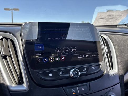 Used 2025 Chevrolet Malibu LT FWD image 22