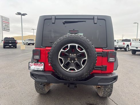 Used 2014 Jeep Wrangler Unlimited Sahara w/ Connectivity Group image 6