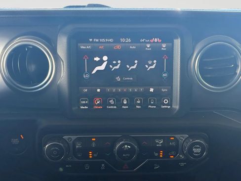 Used 2020 Jeep Wrangler Unlimited Sahara AWD/4WD image 24
