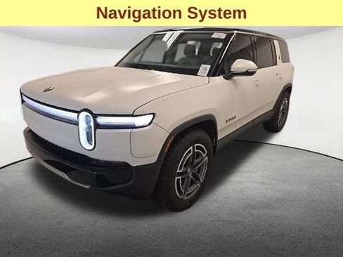 Used 2025 Rivian R1S Adventure AWD/4WD image 4