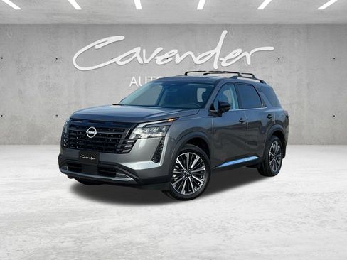 New 2026 Nissan Pathfinder Platinum FWD image 1