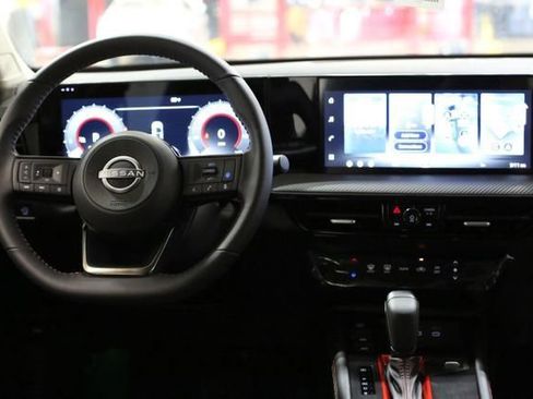New 2026 Nissan Kicks SR w/ Illumination Package FWD image 16