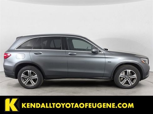 Used 2019 Mercedes-Benz GLC 350e 4MATIC image 6