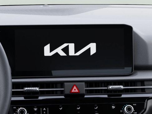 New 2026 Kia Sportage LX image 15