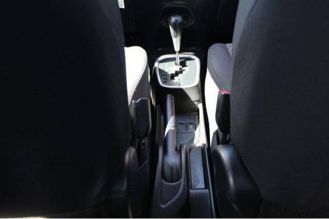 Used 2016 Toyota Yaris L FWD image 21