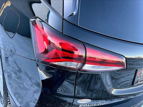 Used 2024 Chevrolet Equinox LT image 31