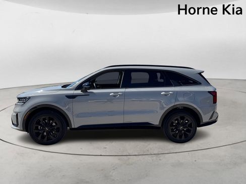 Certified 2023 Kia Sorento SX image 6