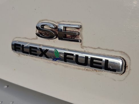 Used 2014 Ford Focus SE image 9