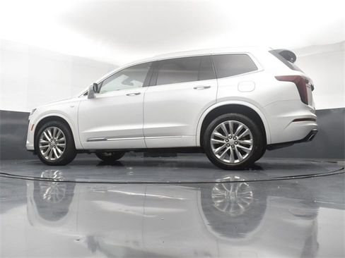 Used 2023 Cadillac XT6 Premium Luxury w/ LPO, Floor Liner Package image 20