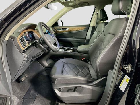 Certified 2026 Volkswagen Atlas SE FWD image 20