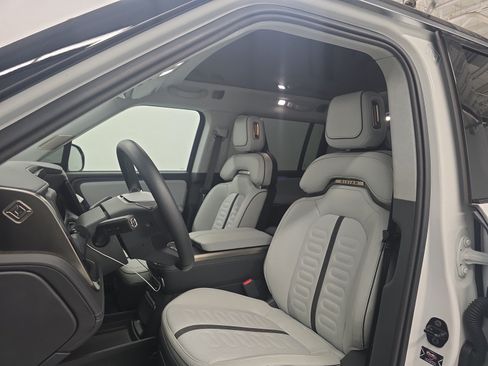 Used 2024 Rivian R1S Adventure AWD/4WD image 20
