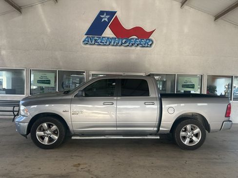 Used 2019 RAM 1500 Lone Star RWD image 2