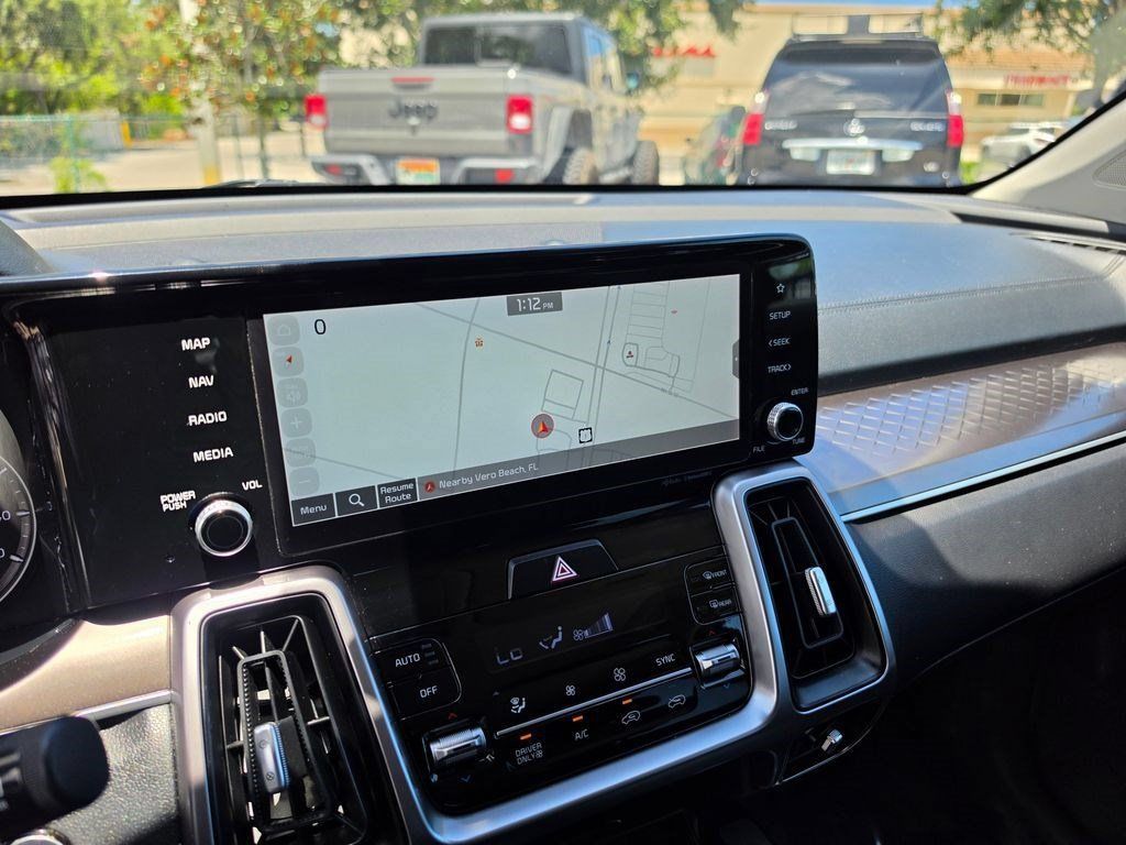 Used 2022 Kia Sorento S FWD image 18