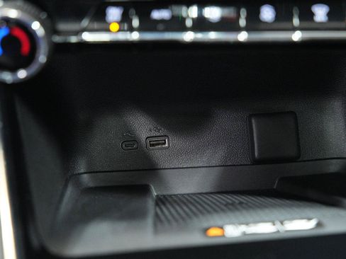 Used 2026 Chevrolet Traverse High Country w/ LPO, Floor Liner Package AWD/4WD image 49
