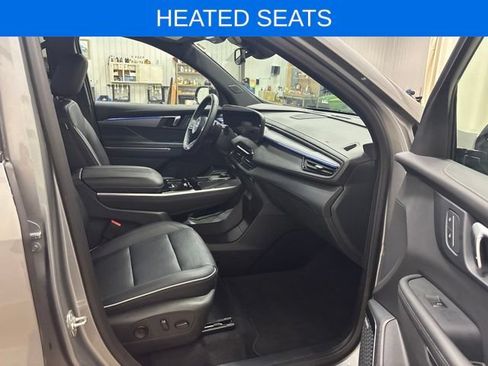 Used 2026 Buick Enclave Sport Touring AWD/4WD image 14