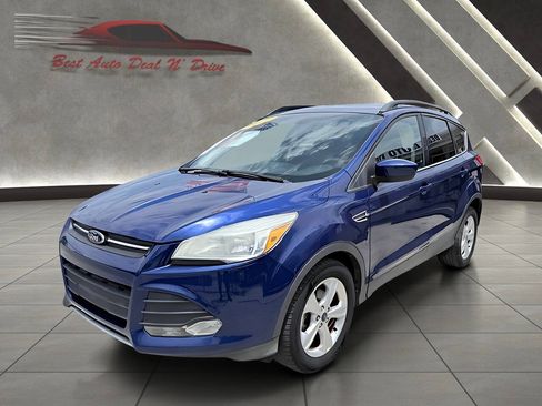 Used 2014 Ford Escape SE w/ Equipment Group 201A FWD image 2