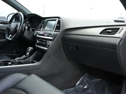 Used 2018 Hyundai Sonata Sport image 21