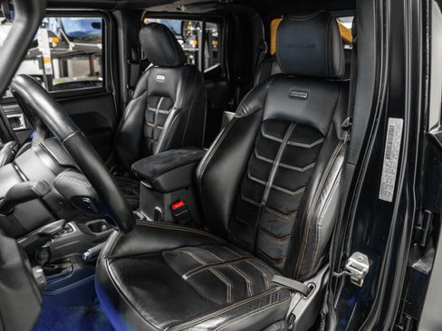 Used 2020 Jeep Gladiator Sport w/ Quick Order Package 24S AWD/4WD image 21