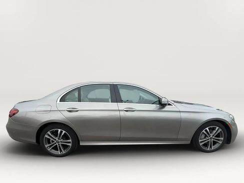 Used 2022 Mercedes-Benz E 350 4MATIC Sedan image 8