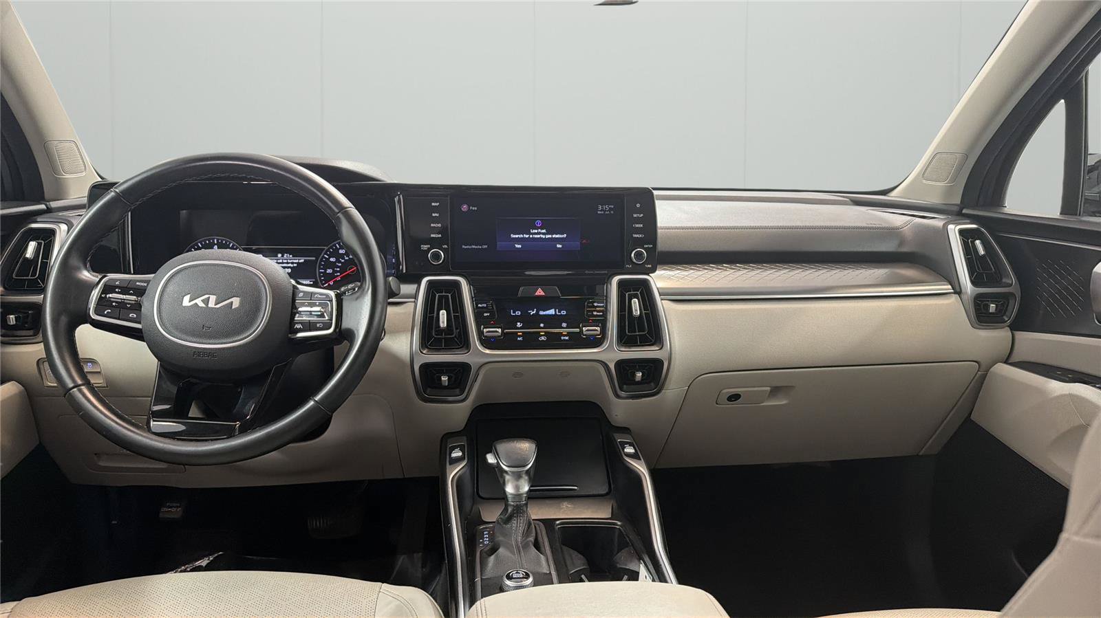 Used 2022 Kia Sorento S FWD image 16