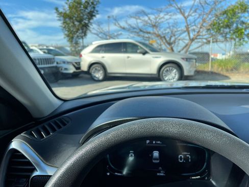 Used 2025 Kia Soul LX w/ LX Technology Package image 34