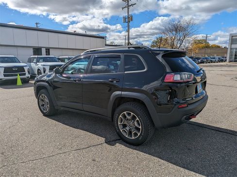Certified 2020 Jeep Cherokee Trailhawk w/ Cold Weather Group image 3