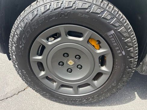 Used 2025 Rivian R1S Adventure AWD/4WD image 23