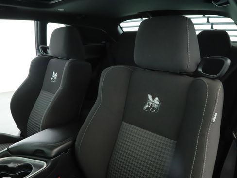 Used 2021 Dodge Challenger R/T Scat Pack image 4