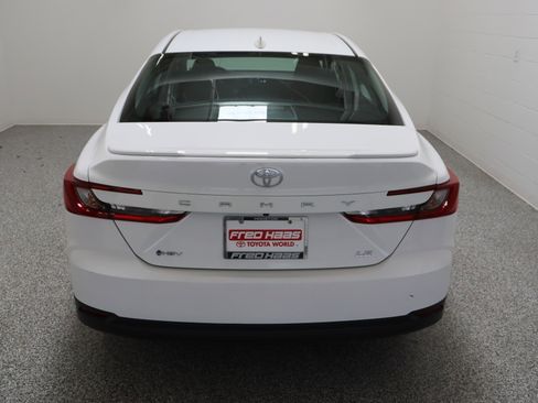 Used 2025 Toyota Camry LE w/ Convenience Package FWD image 8