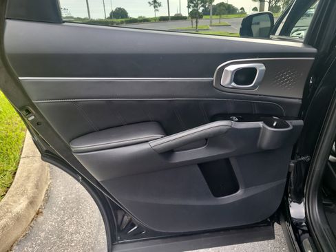 Used 2023 Kia Sorento SX FWD image 13