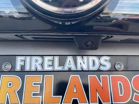 New 2025 Volkswagen Taos SEL image 22