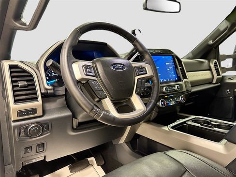 Certified 2022 Ford F250 Lariat w/ Lariat Ultimate Package image 9