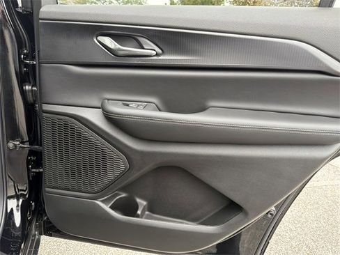 New 2025 Jeep Grand Cherokee L Altitude image 16