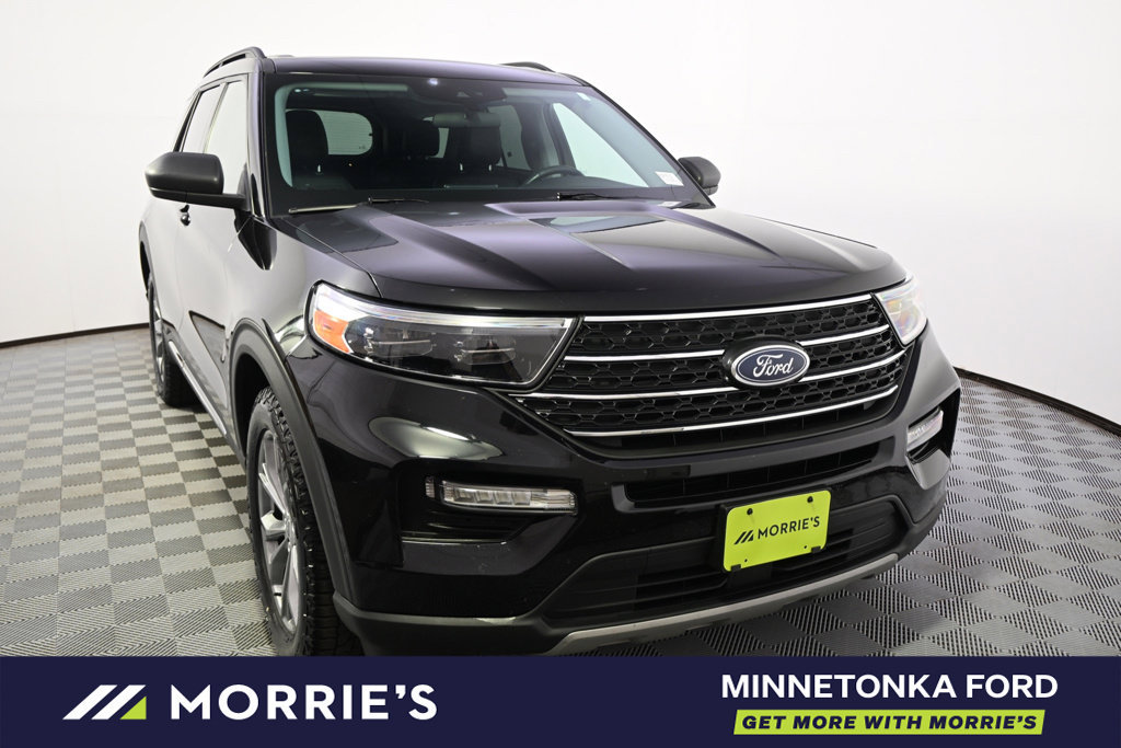 Used 2023 Ford Explorer XLT w/ Equipment Group 202A AWD/4WD image 9