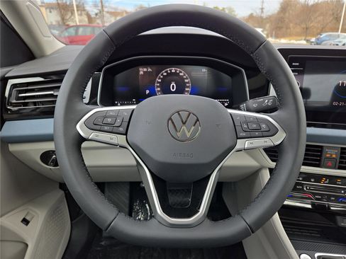 New 2026 Volkswagen Jetta SE image 15