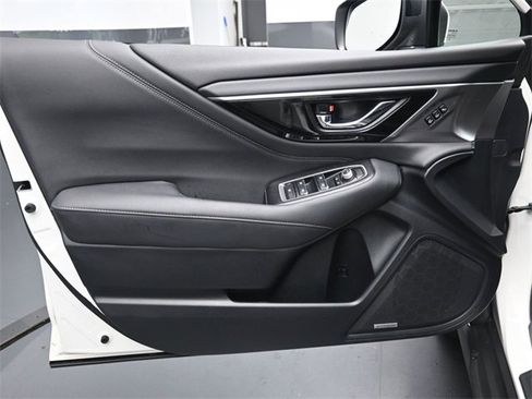 Used 2022 Subaru Outback Limited image 22