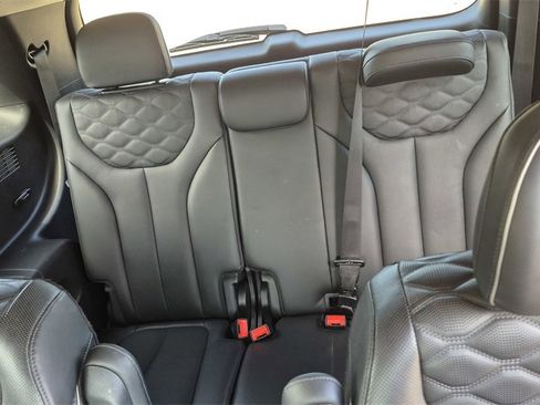 Used 2021 Hyundai Palisade Limited image 11