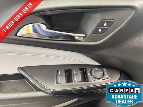 Used 2025 Chevrolet Trax LT FWD image 26
